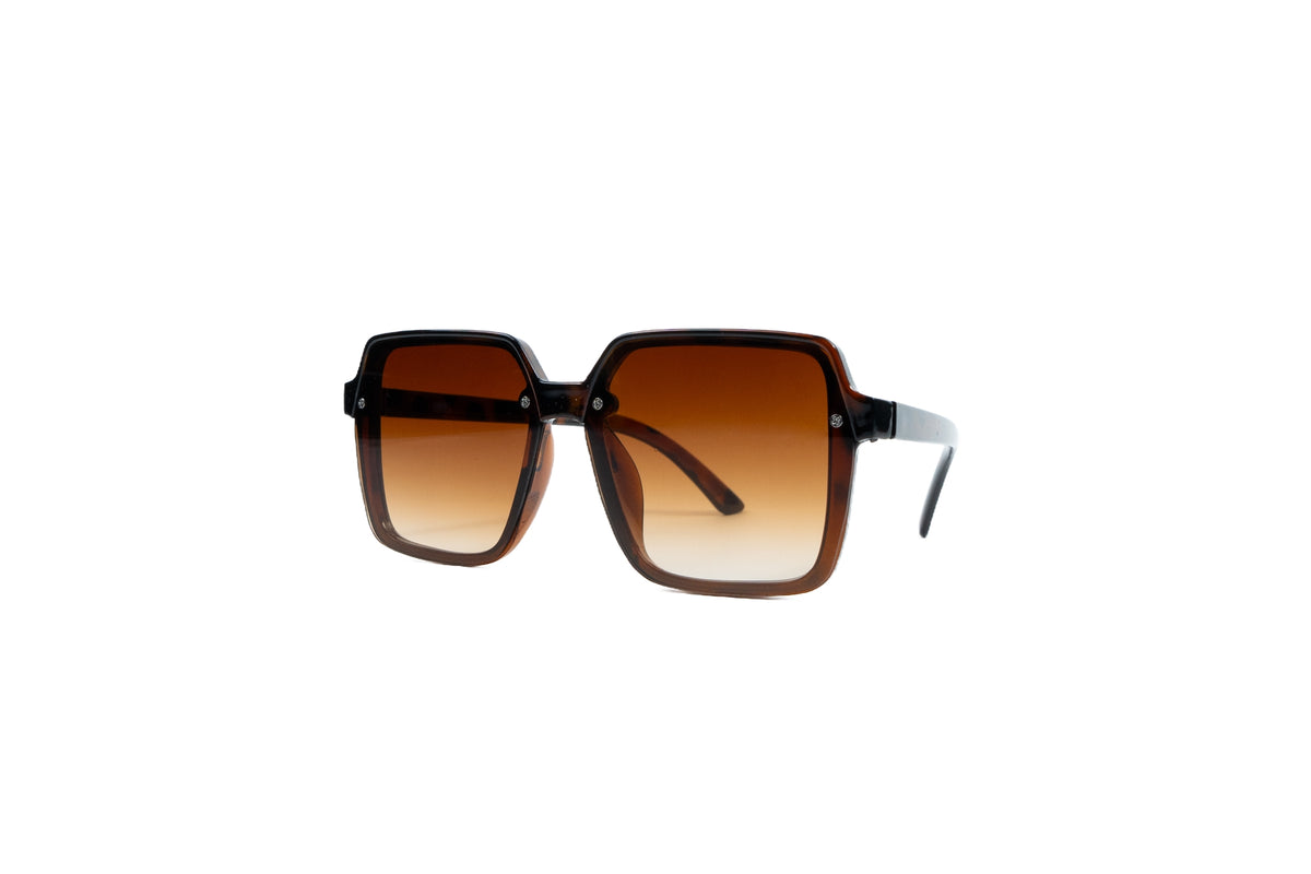 Q58g. Celebrity sunglasses UV400 Retina protected cooling glass