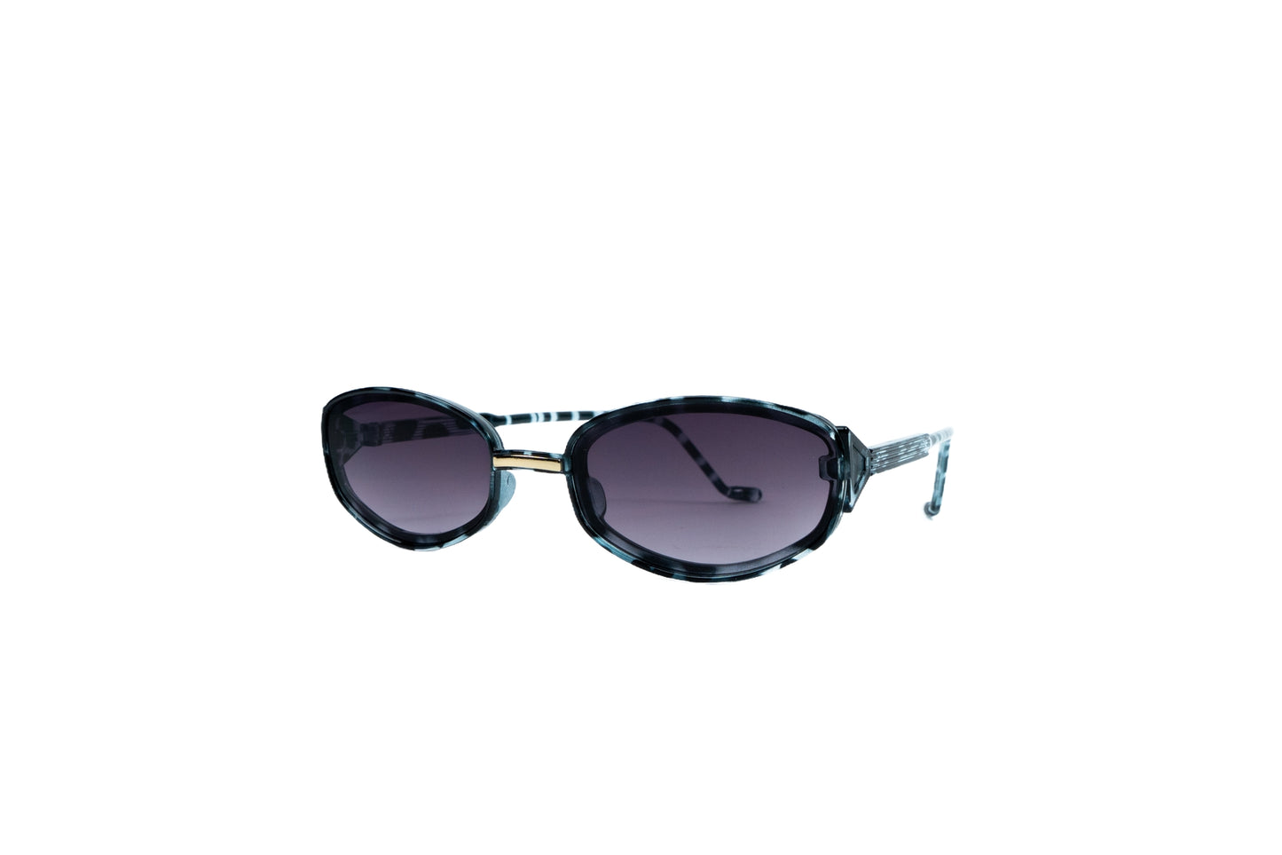 Q67E. Celebrity sunglasses UV400 Retina protected cooling glass