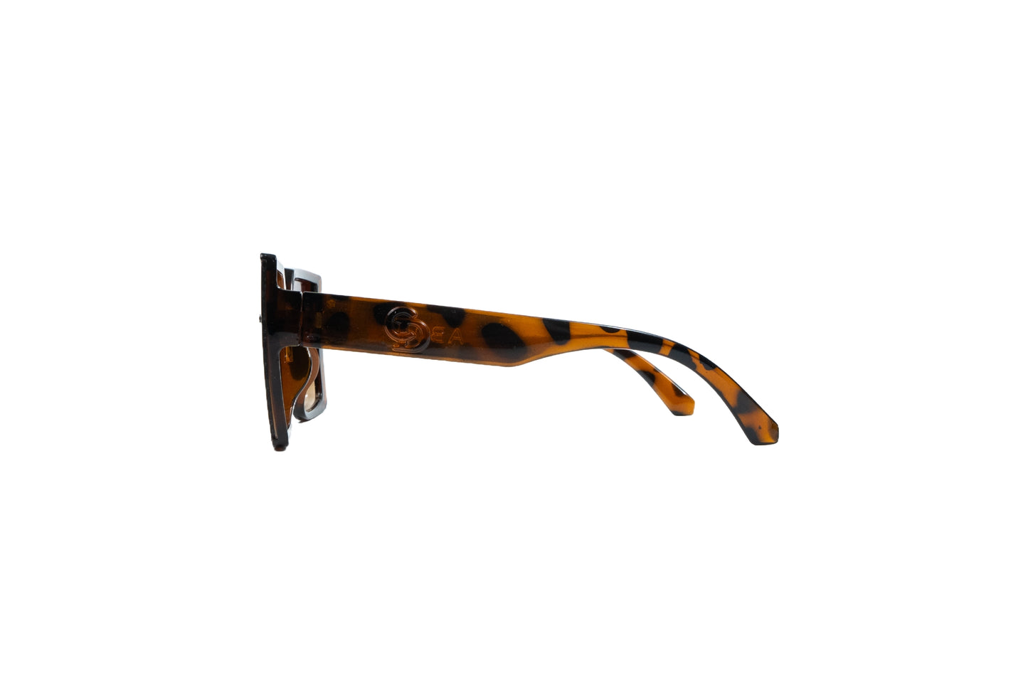 Q61d. Celebrity sunglasses UV400 Retina protected cooling glass