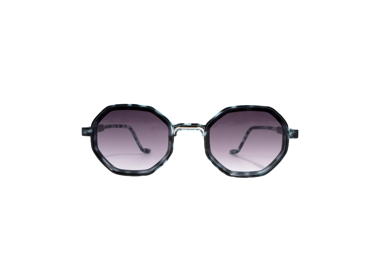 Q717I. Celebrity sunglasses UV400 Retina protected cooling glass