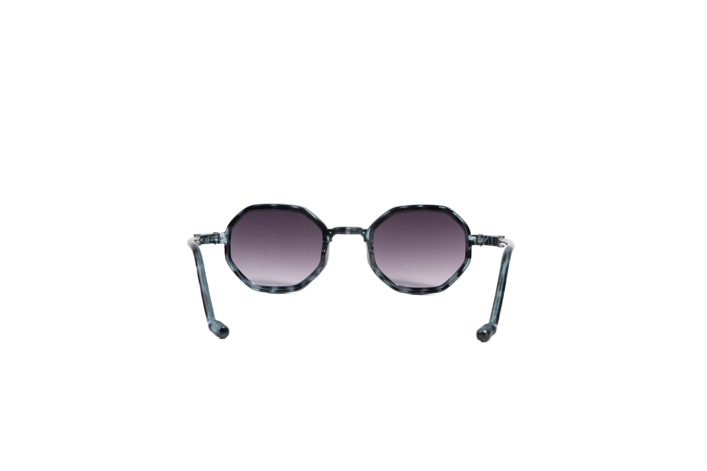 Q717I. Celebrity sunglasses UV400 Retina protected cooling glass