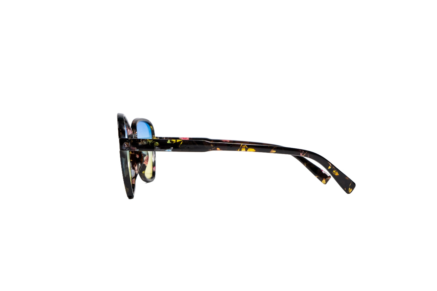 Q559B. Celebrity sunglasses UV400 Retina protected cooling glass