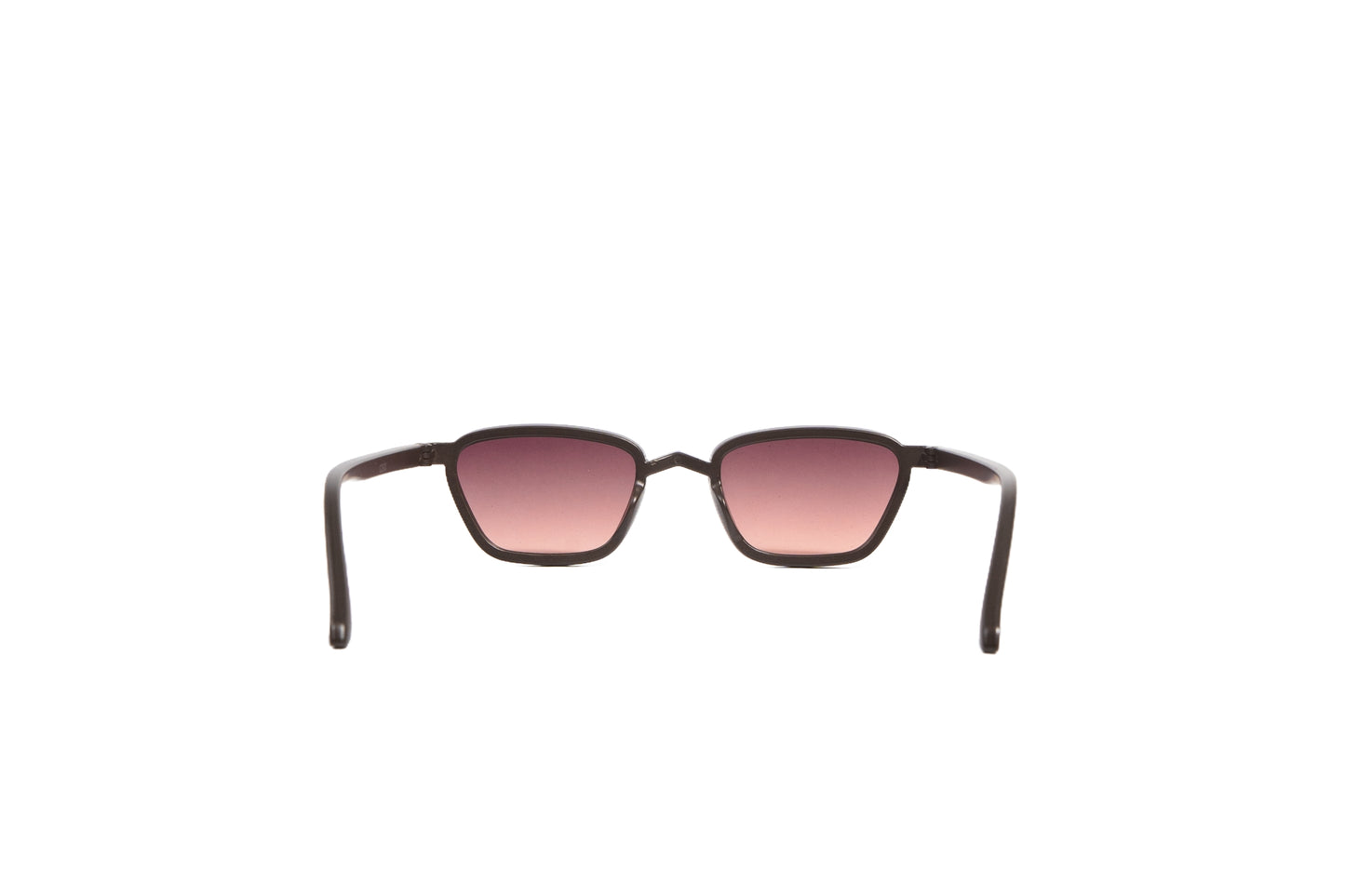 Q560A. Celebrity sunglasses UV400 Retina protected cooling glass