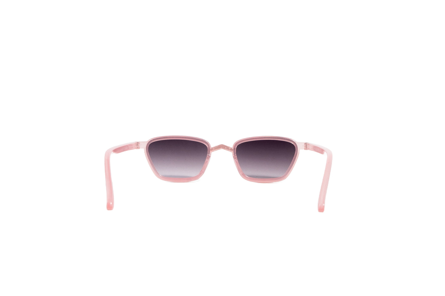 Q560G. Celebrity sunglasses UV400 Retina protected cooling glass