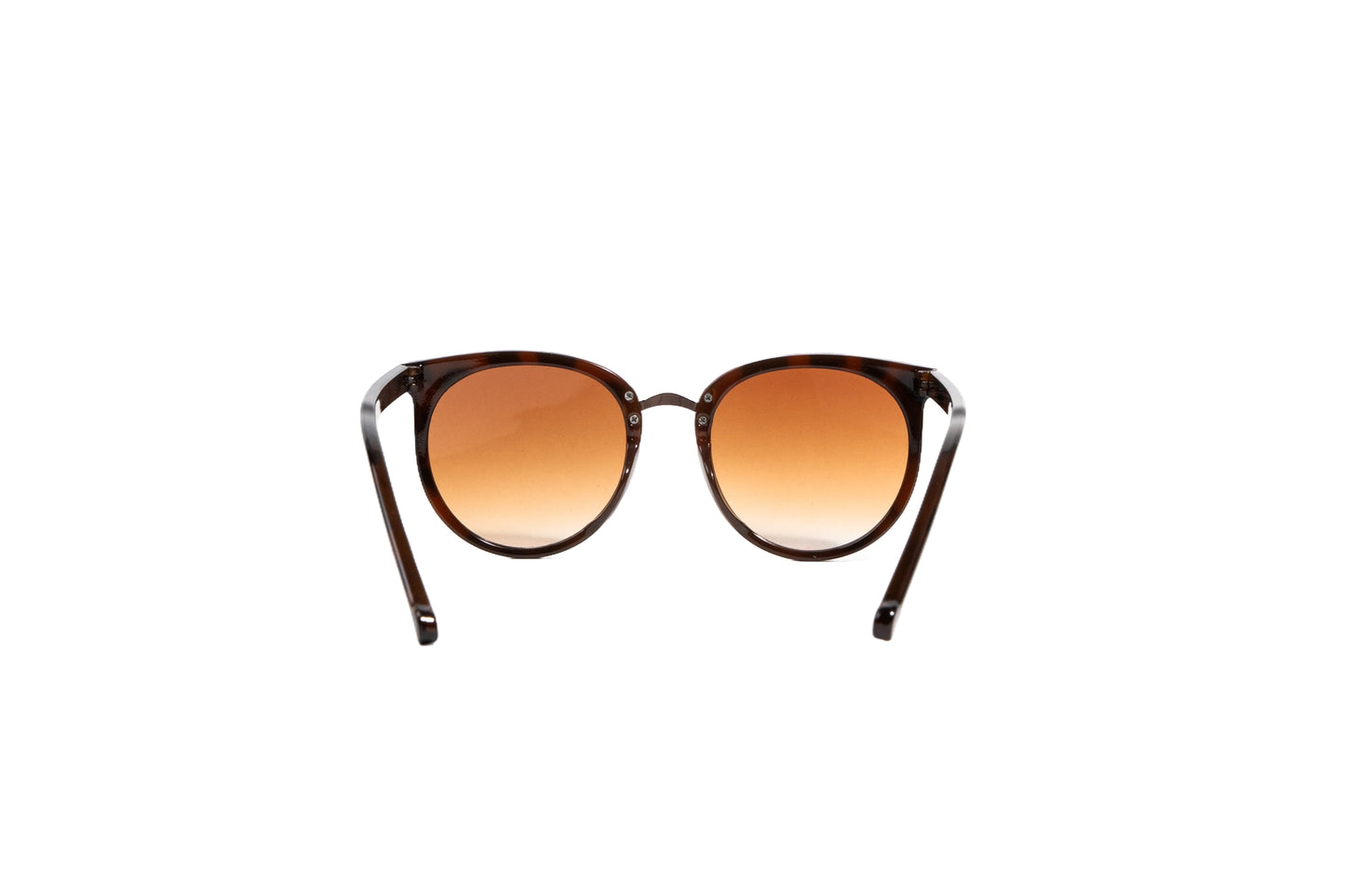 Q561G. Celebrity sunglasses UV400 Retina protected cooling glass