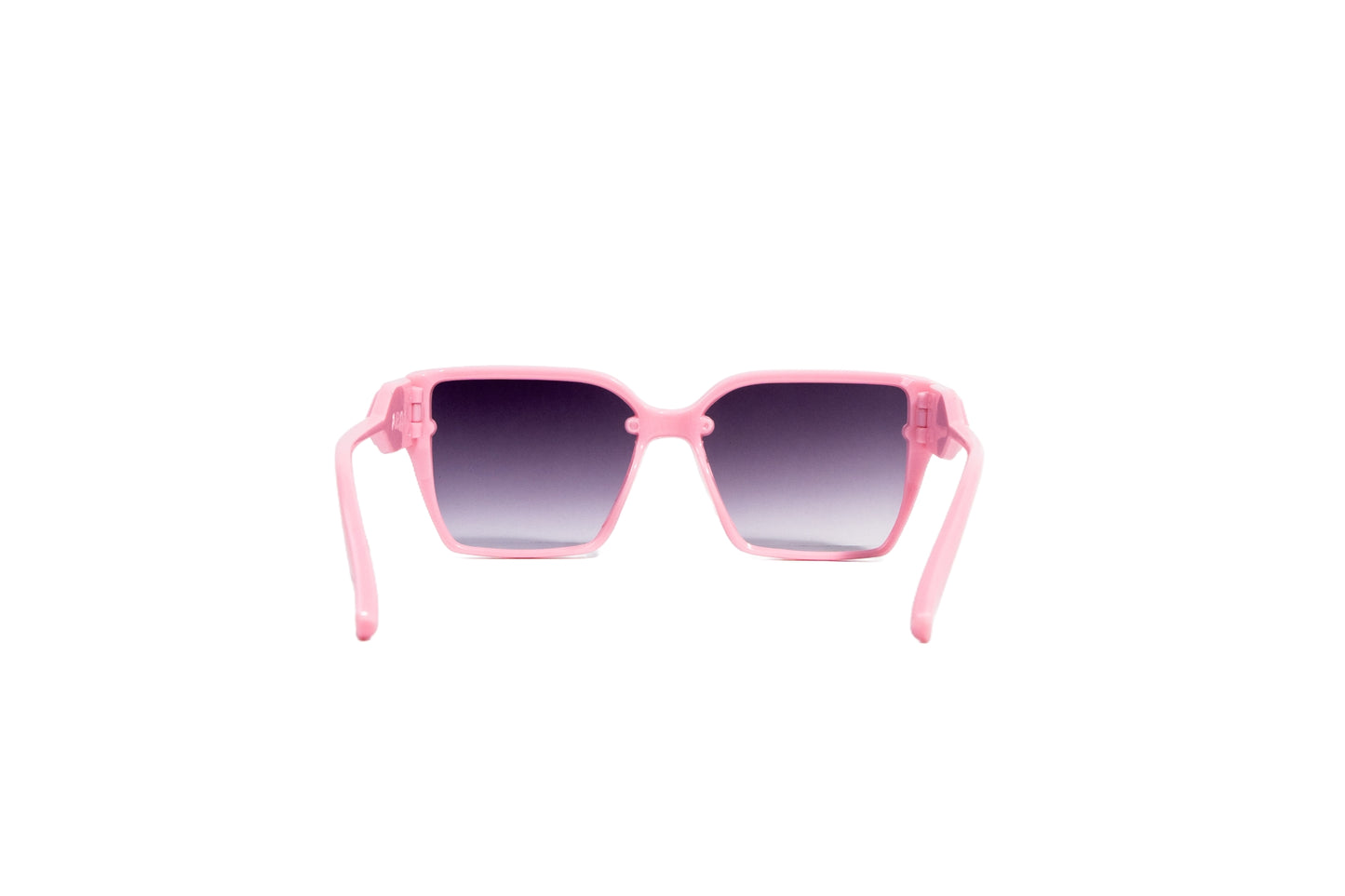 Q716C.  Celebrity sunglasses UV400 Retina protected cooling glass