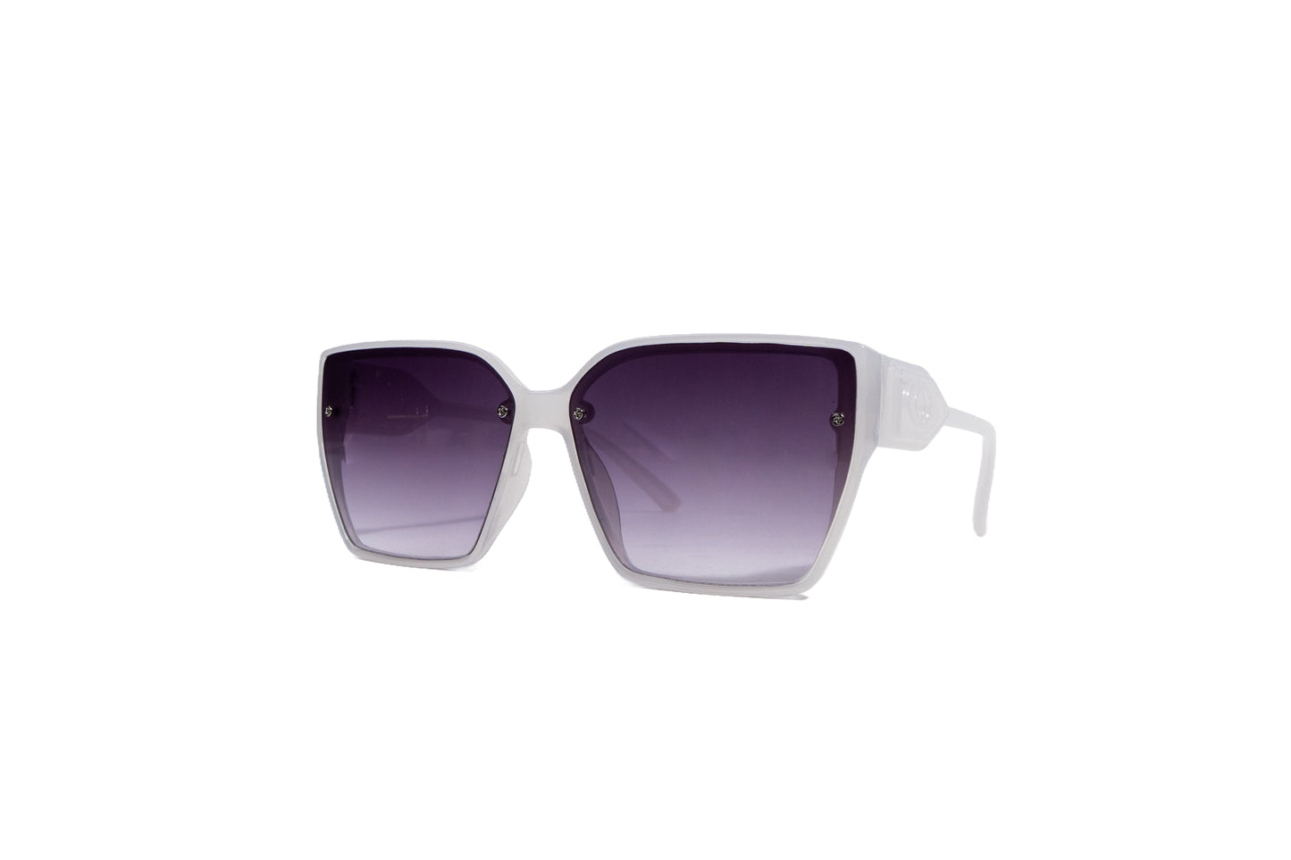 Q716I.  Celebrity sunglasses UV400 Retina protected cooling glass