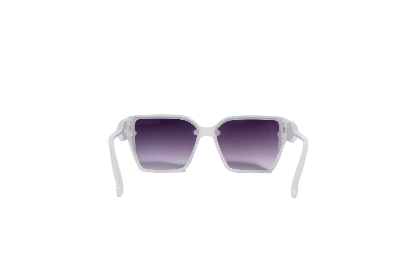 Q716I.  Celebrity sunglasses UV400 Retina protected cooling glass