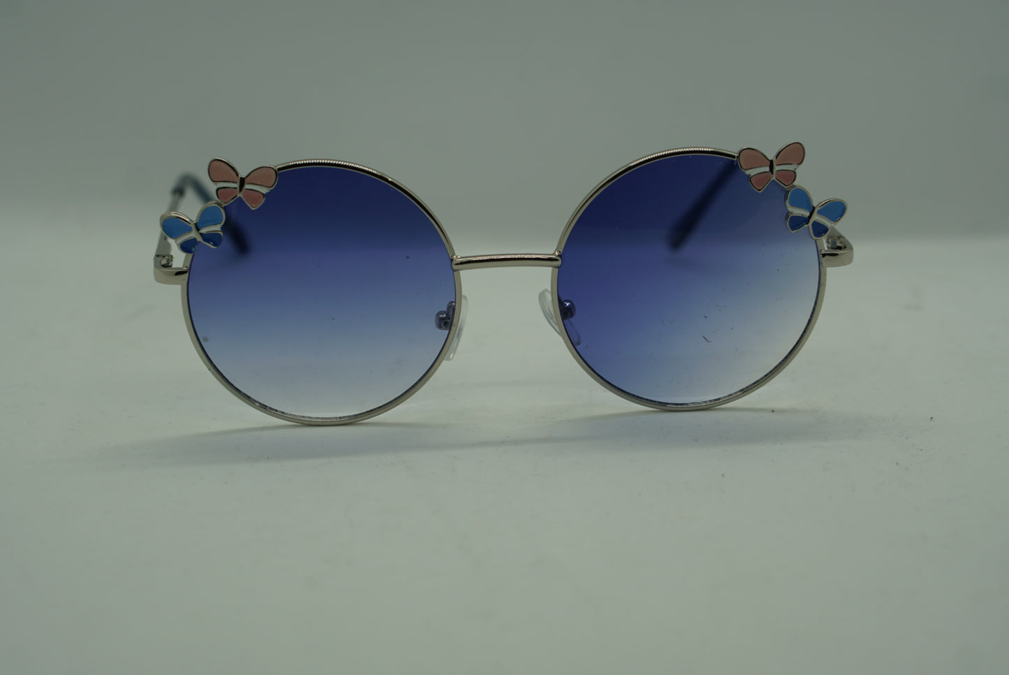 379. Baby sunglass