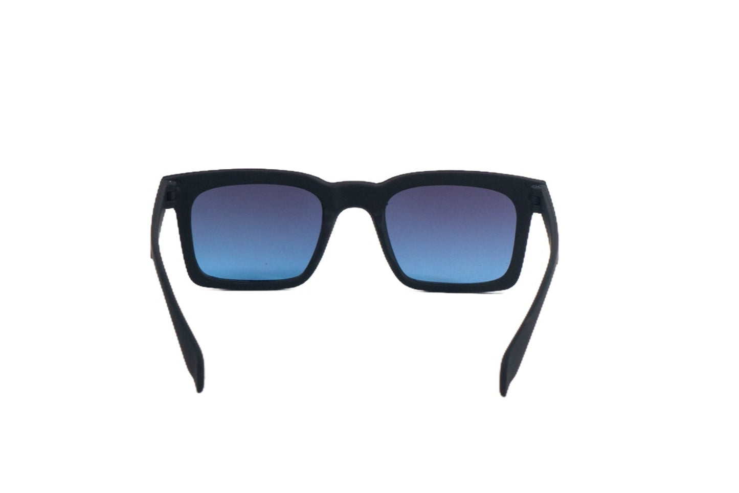 K382C. Men’s Celebrity sunglass UV400 Retina protected cooling glass