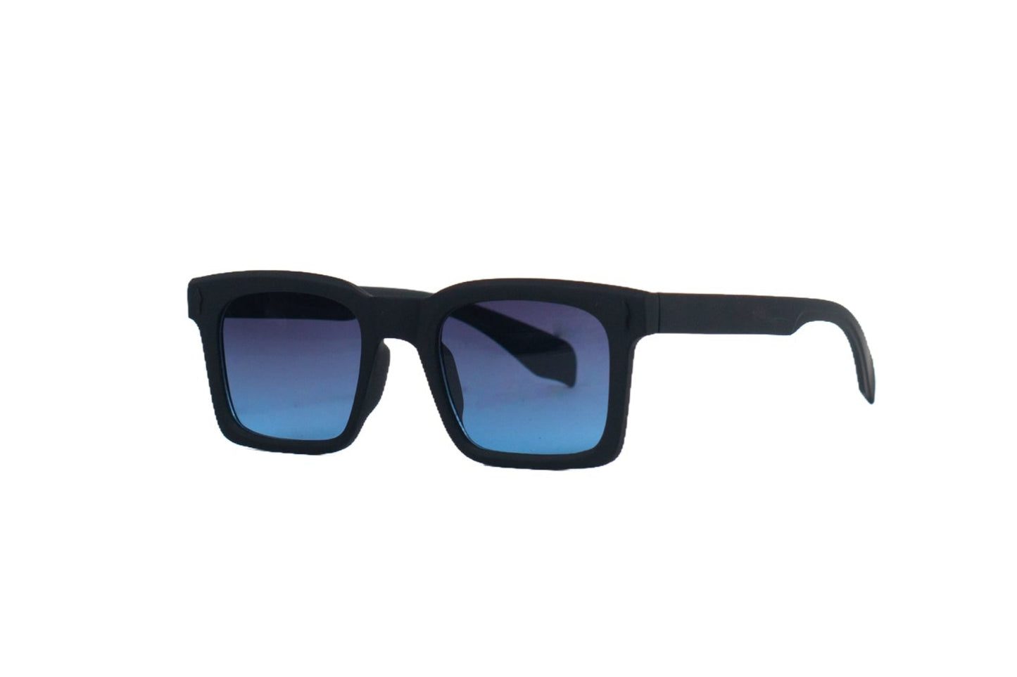 K382C. Men’s Celebrity sunglass UV400 Retina protected cooling glass