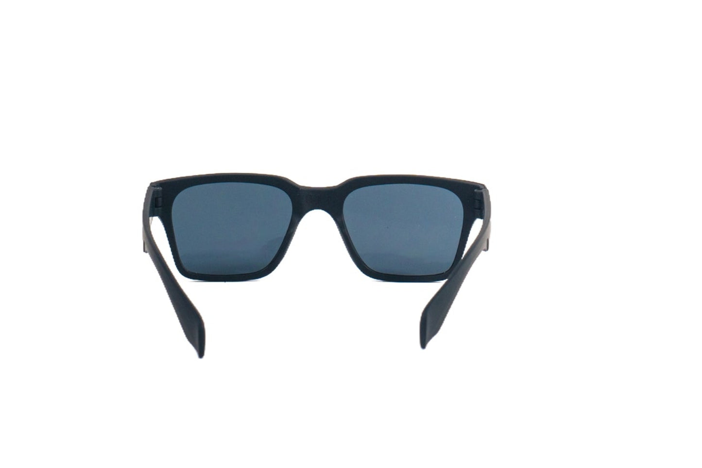 K381C. Men’s Celebrity sunglass UV400 Retina protected cooling glass