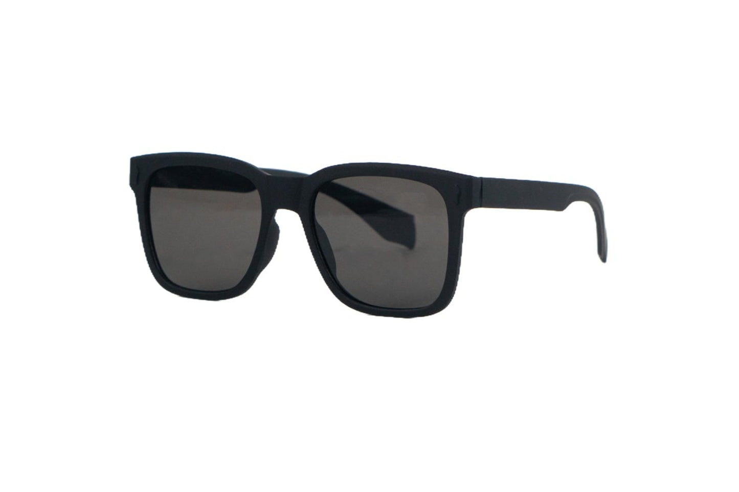 K895A. Men’s Celebrity sunglass UV400 Retina protected cooling glass