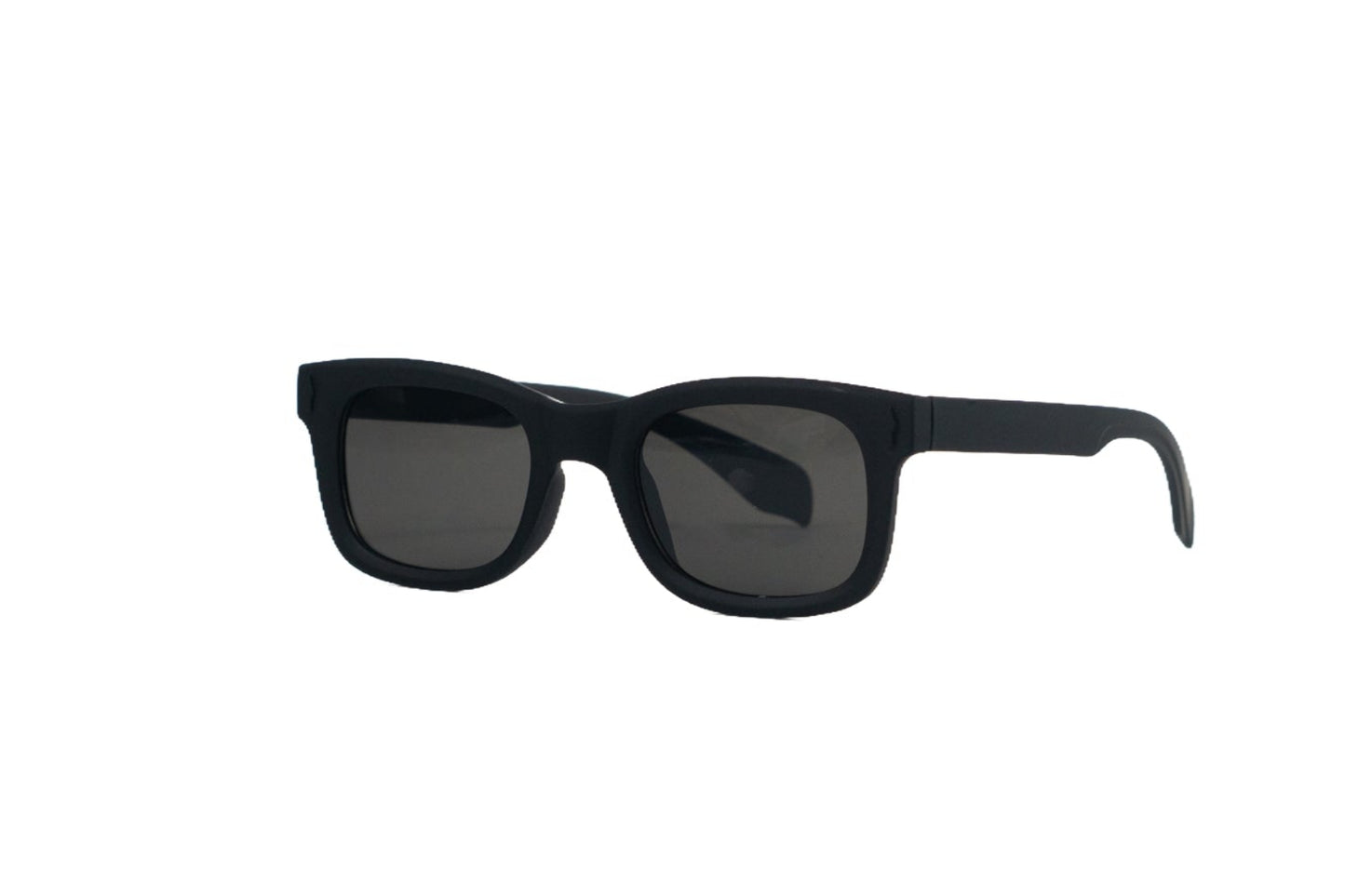 K885C. Men’s Celebrity sunglass UV400 Retina protected cooling glass