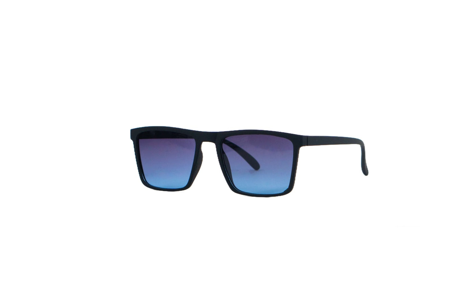 K718B. Men’s Celebrity sunglass UV400 Retina protected cooling glass