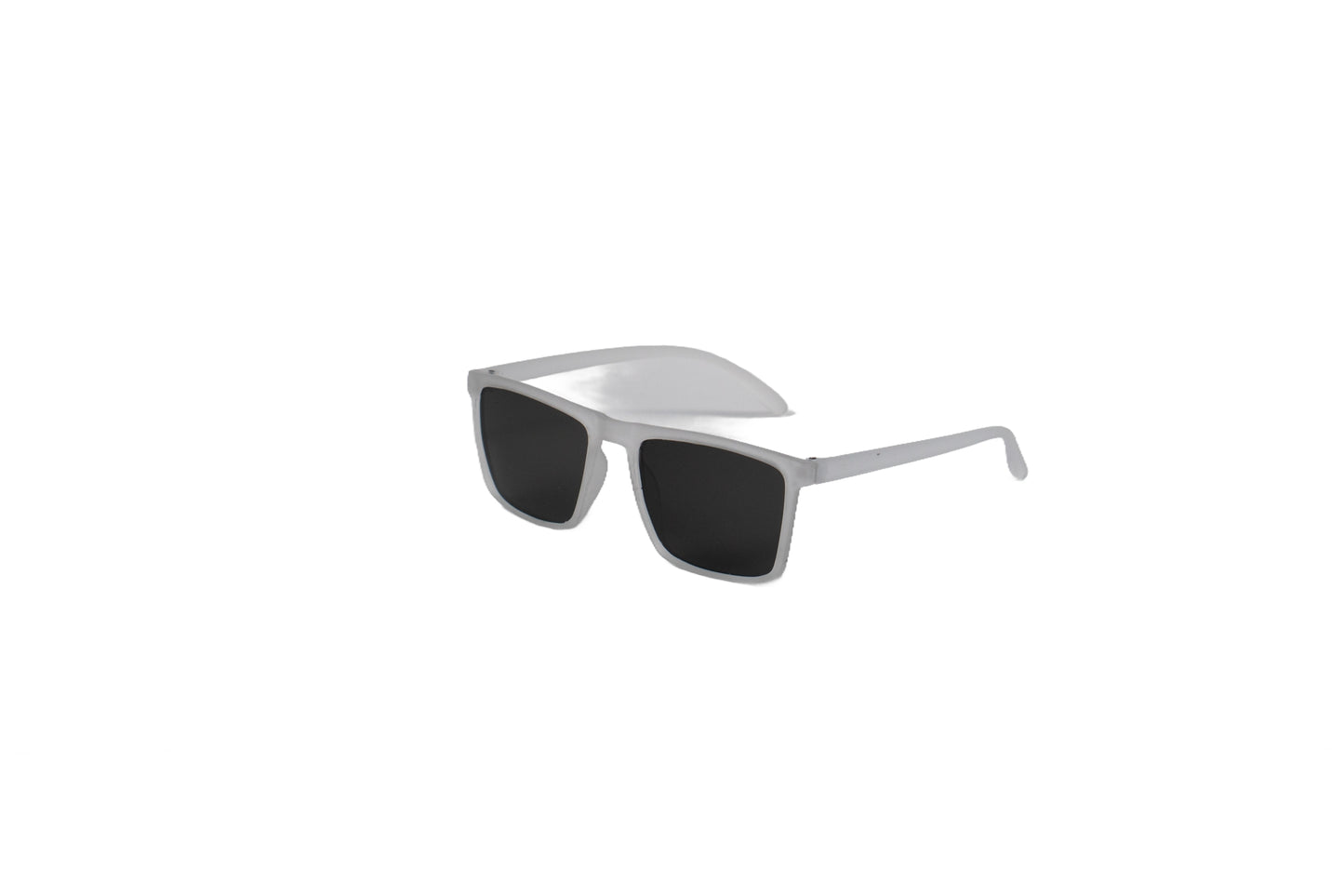K718F. Men’s Celebrity sunglass UV400 Retina protected cooling glass