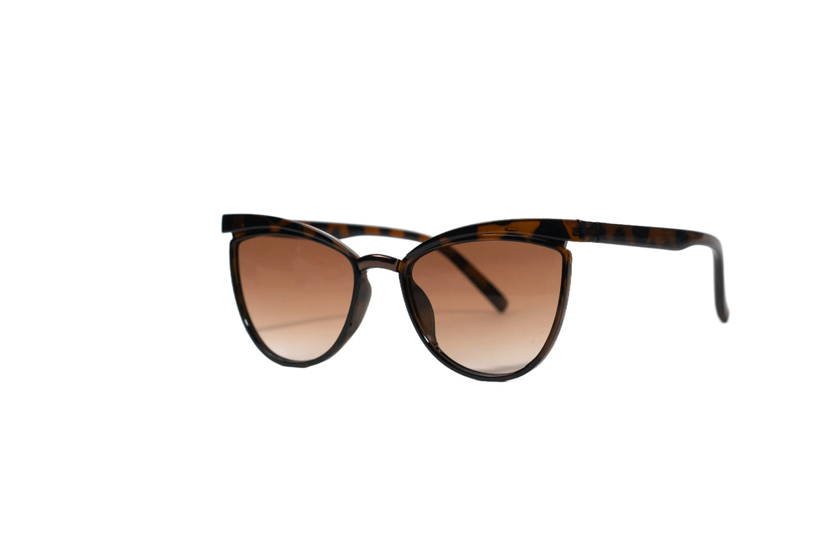 Q172D. Celebrity sunglasses UV400 Retina protected cooling glass