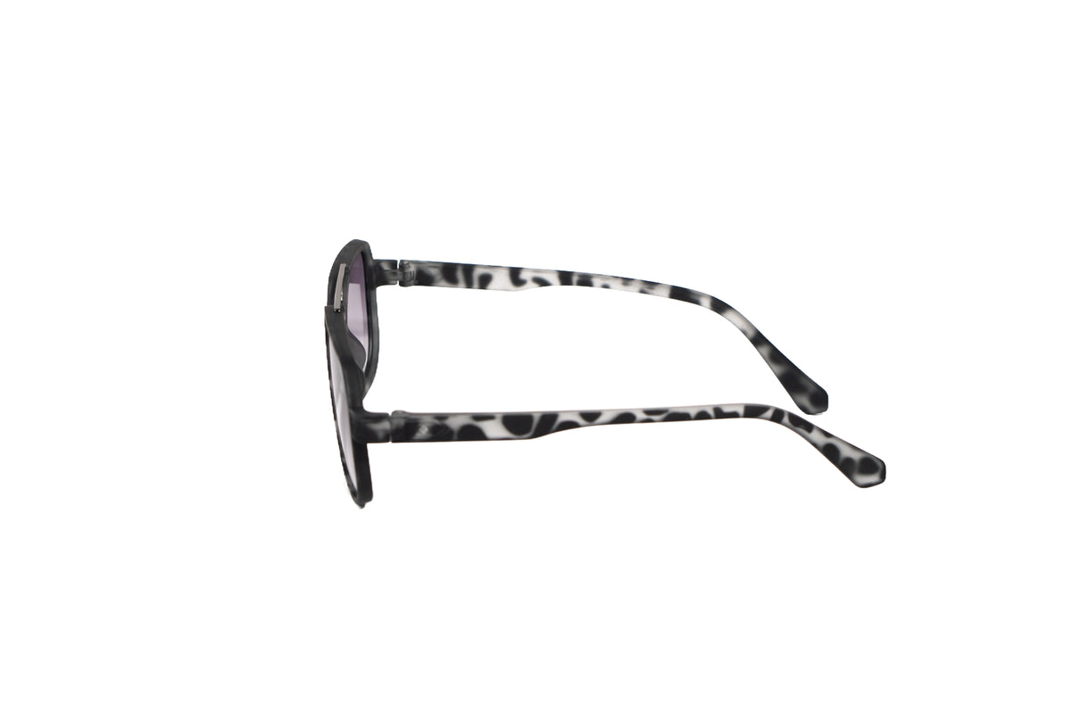 K176G. Men’s Celebrity sunglass UV400 Retina protected cooling glass