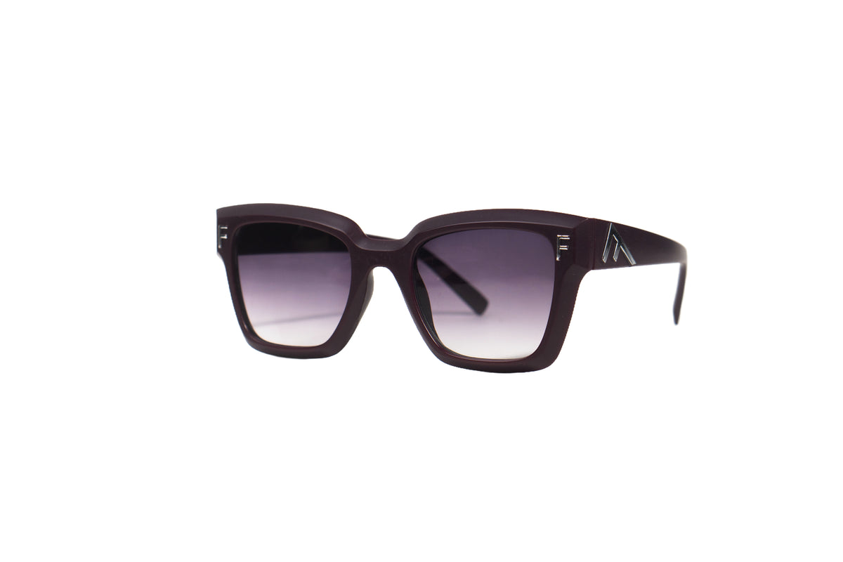 Q179B. Celebrity sunglasses UV400 Retina protected cooling glass