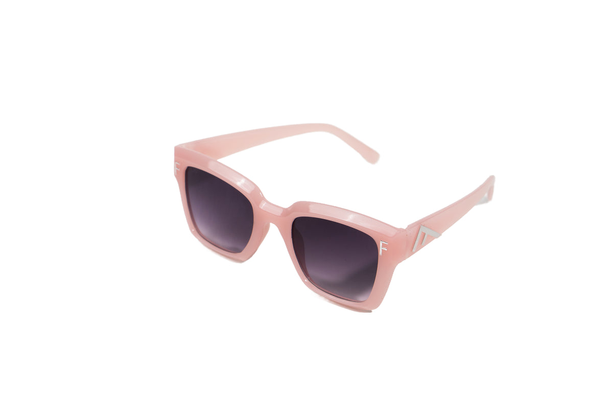 Q179D. Celebrity sunglasses UV400 Retina protected cooling glass