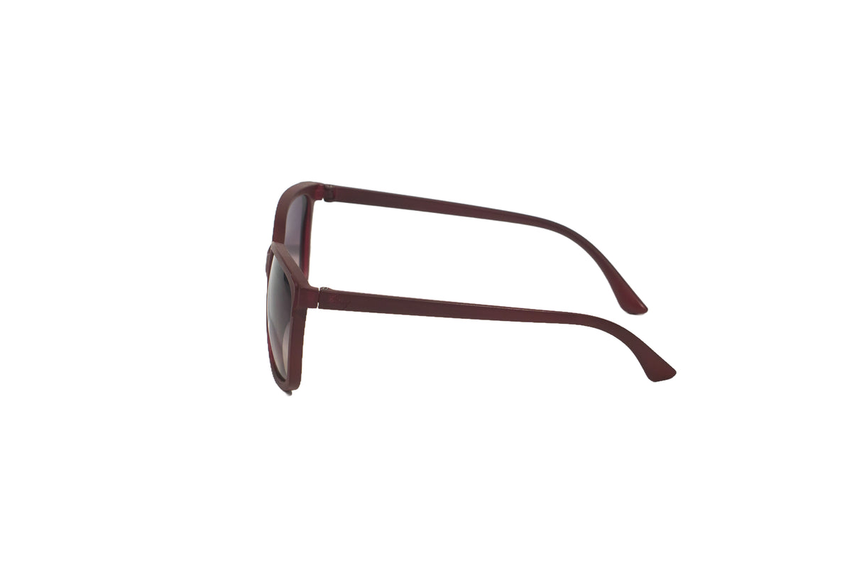 Q181B. Celebrity cat eye sunglasses UV400 Retina protected cooling glass