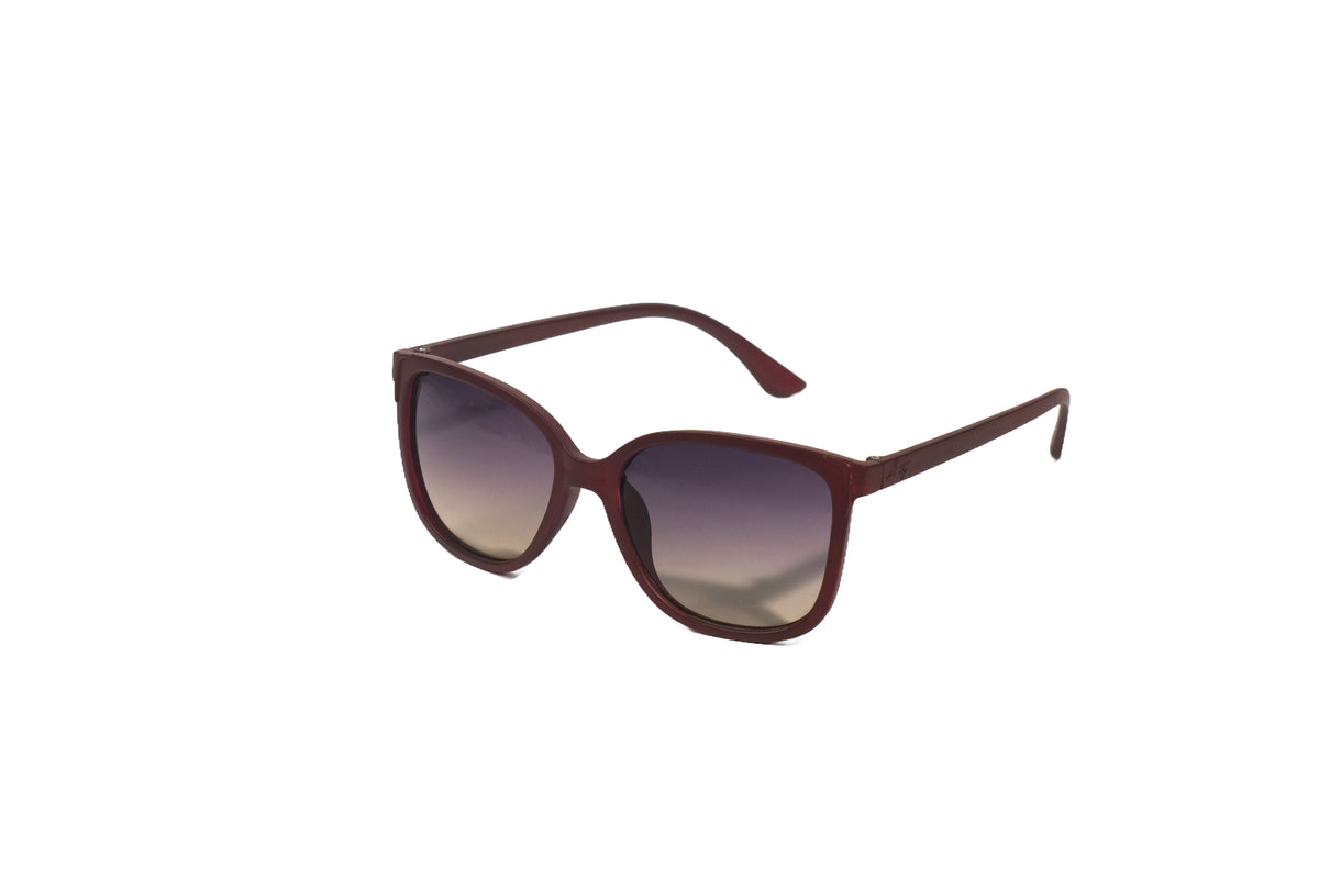 Q181B. Celebrity cat eye sunglasses UV400 Retina protected cooling glass