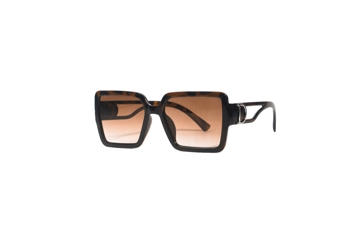 Q183E. Celebrity cat eye sunglasses UV400 Retina protected cooling glass