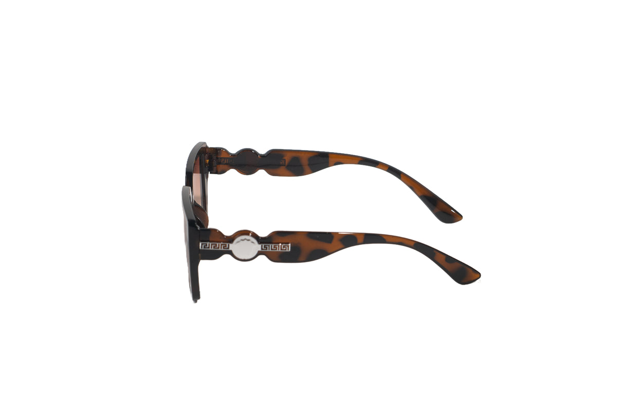Q168B. Celebrity sunglasses UV400 Retina protected cooling glass