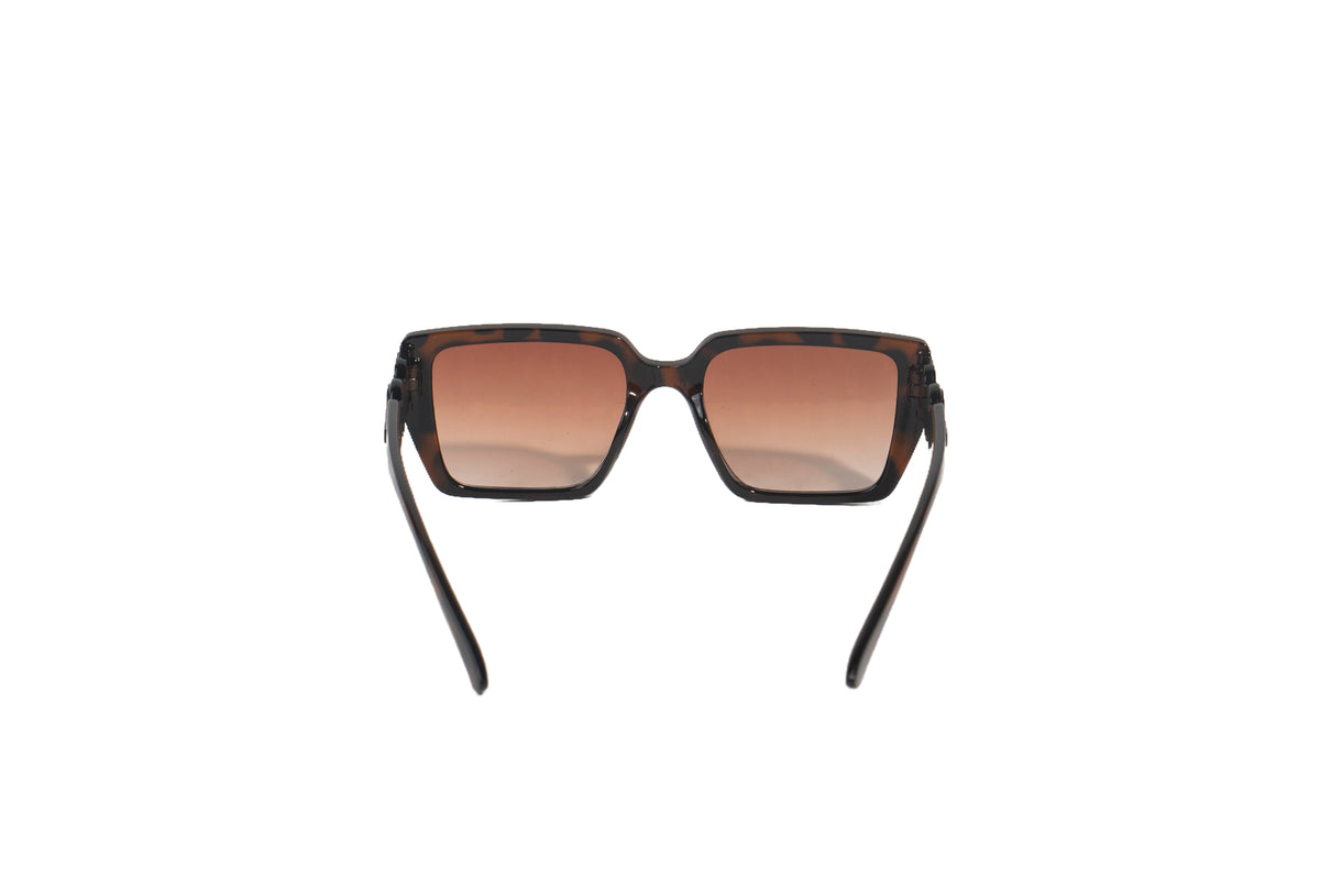 Q168B. Celebrity sunglasses UV400 Retina protected cooling glass