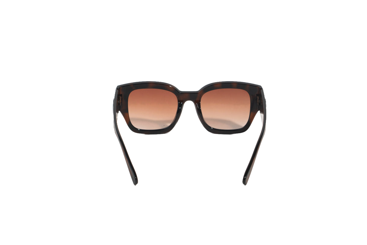 Q185D. Celebrity sunglasses UV400 Retina protected cooling glass