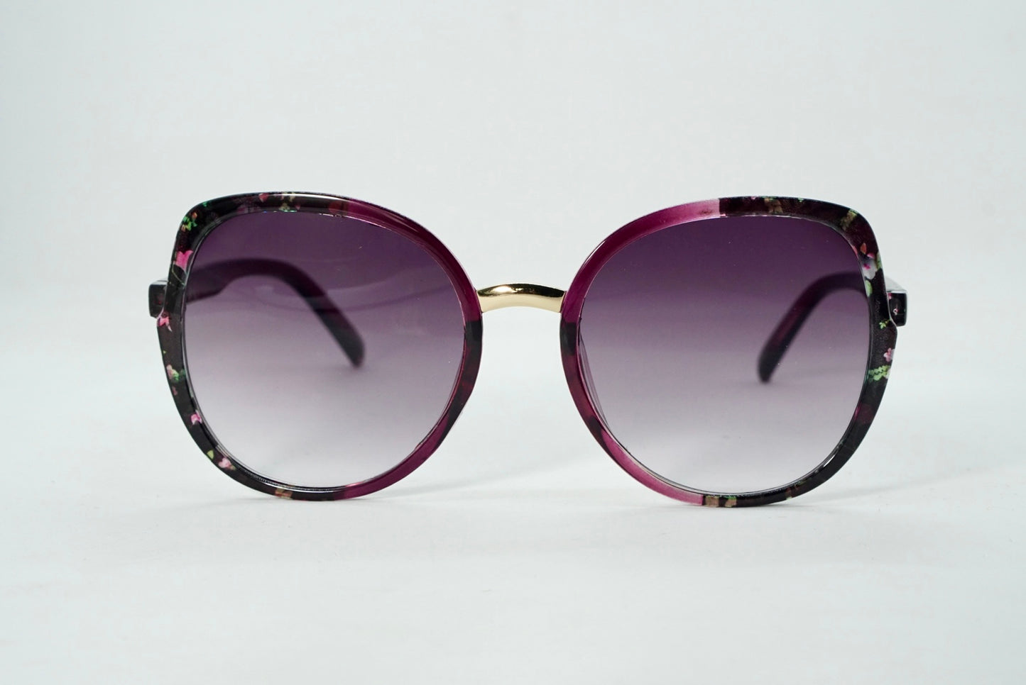 2. Celebrity sunglass UV400 Retina protected cooling glass