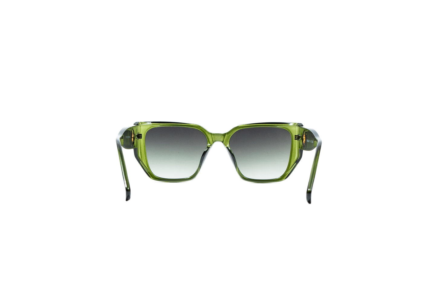 Q294. Exclusive sunglass UV400 Retina protected cooling glass