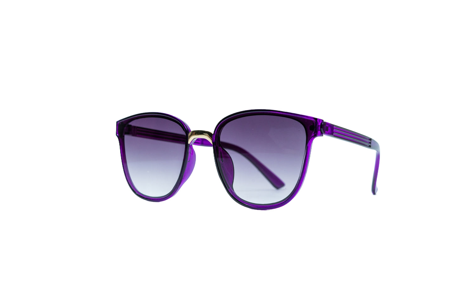 13. Celebrity stylish sunglasses UV400 Retina protected cooling glass