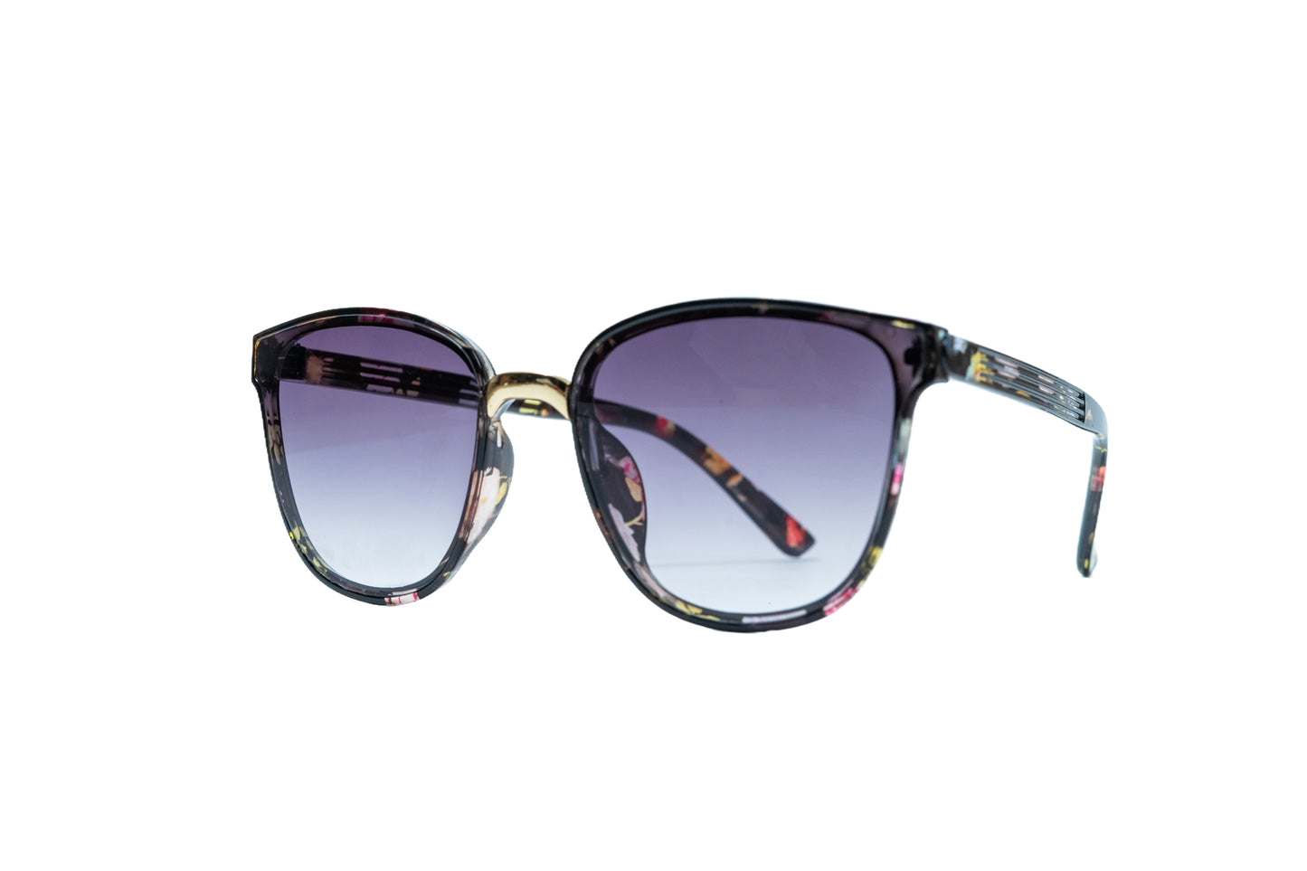 12. Celebrity stylish sunglasses UV400 Retina protected cooling glass