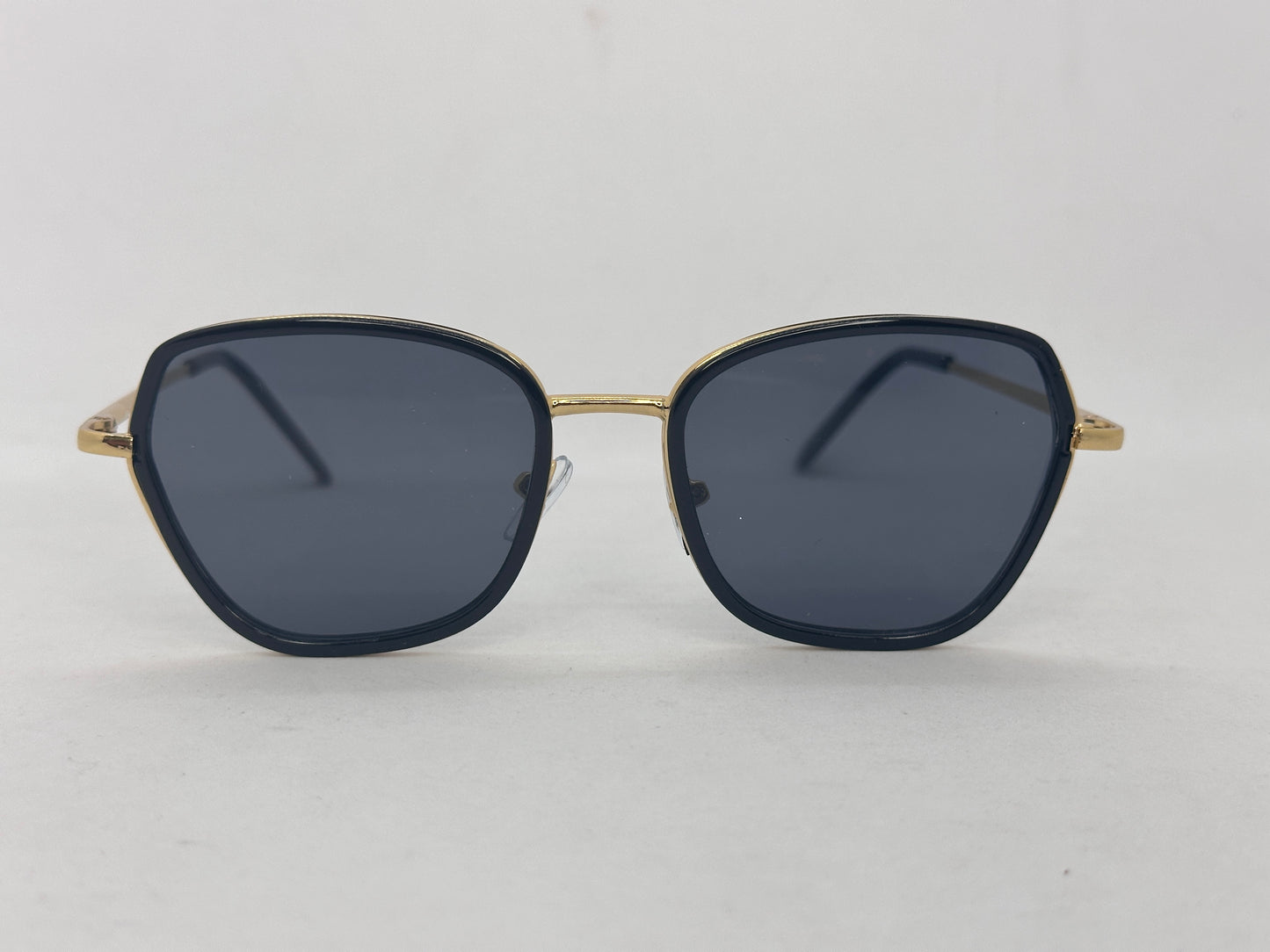 16.  Celebrity glass UV400 Retina protected colling glass 7 mar