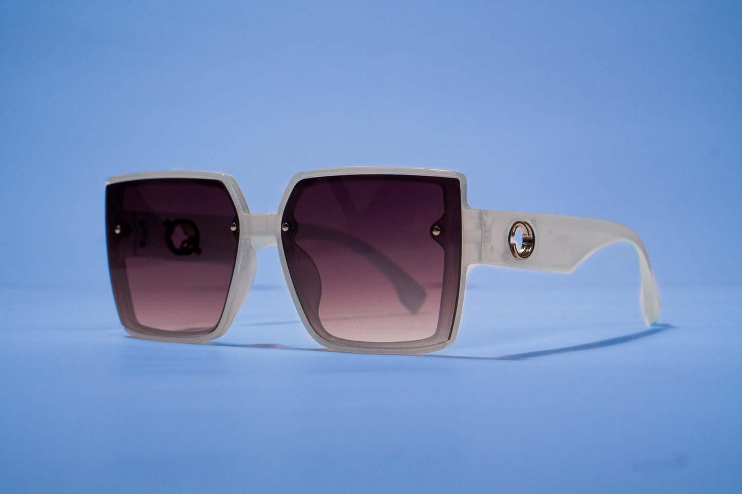 495. Square marron Celebrity UV400 Retina protected cooling glass