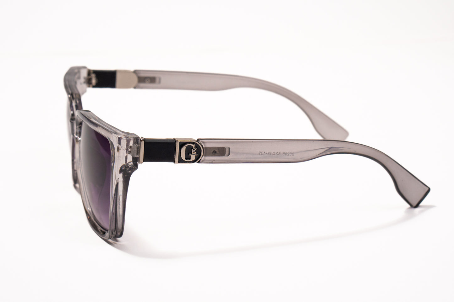 541. Square premium silver Celebrity UV400 Retina protected cooling glass