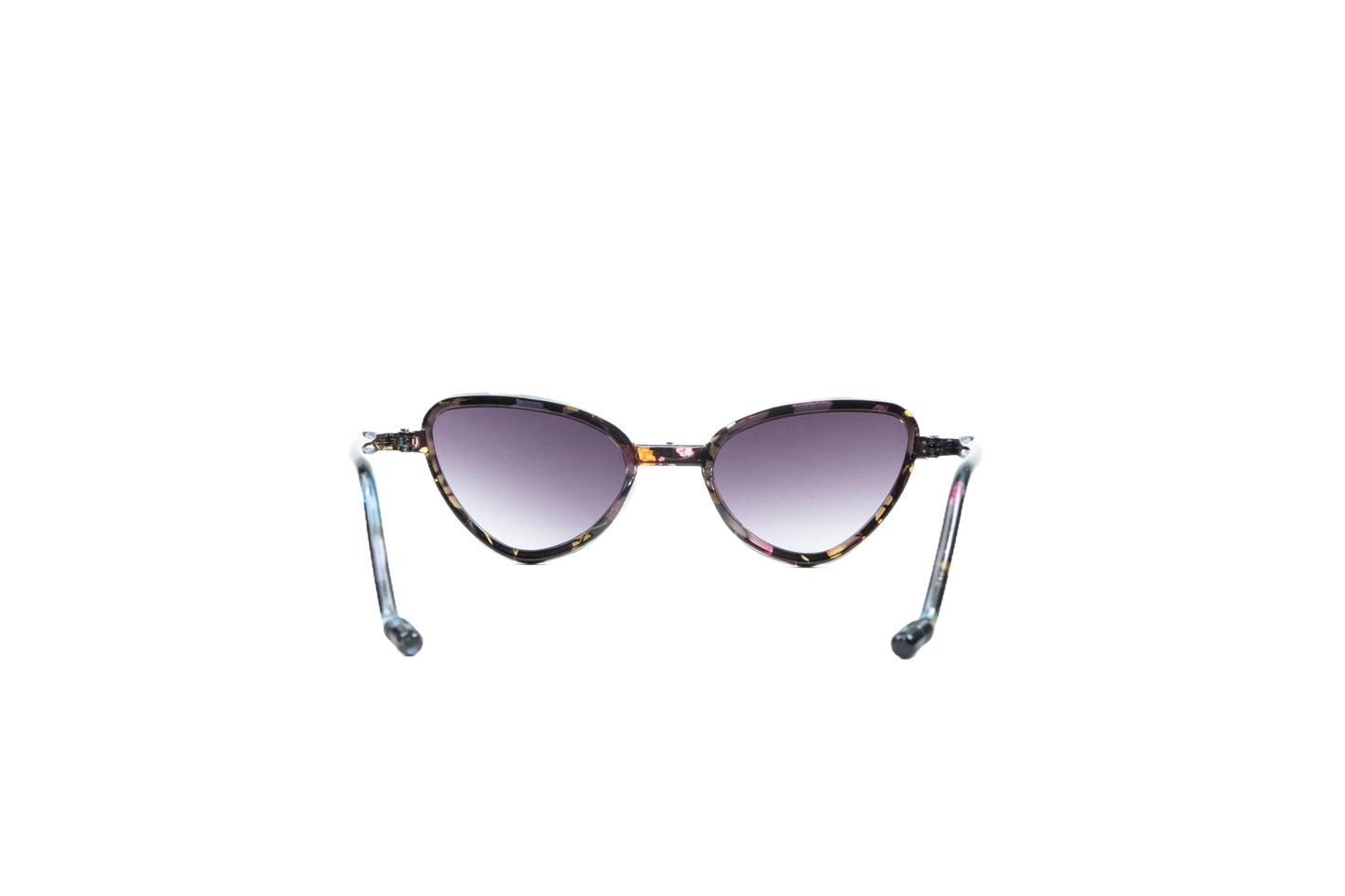 Q25D. Celebrity sunglasses UV400 Retina protected cooling glass