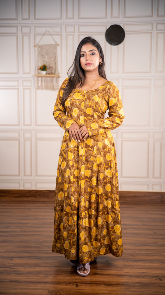 Hyrr Radha rani Gown master yellow