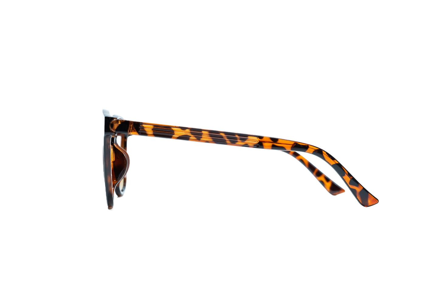 18. Celebrity stylish sunglasses UV400 Retina protected cooling glass